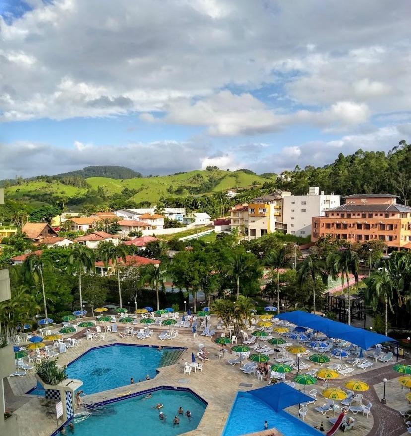 Flats Termais Em Condominio Apart Hotel De Aguas Termais غرافاتال المظهر الخارجي الصورة
