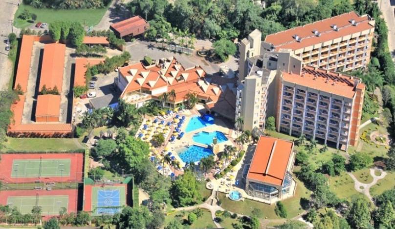 Flats Termais Em Condominio Apart Hotel De Aguas Termais غرافاتال المظهر الخارجي الصورة